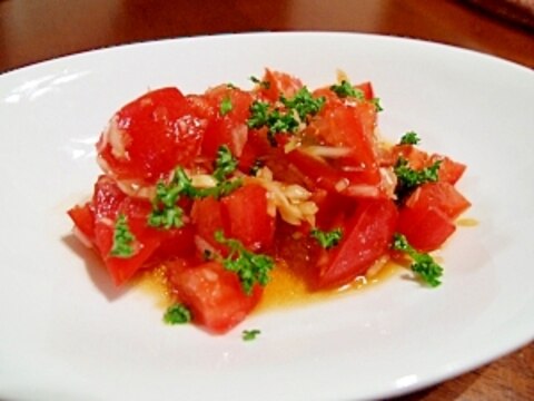 真っ赤なトマトの中華風サラダ